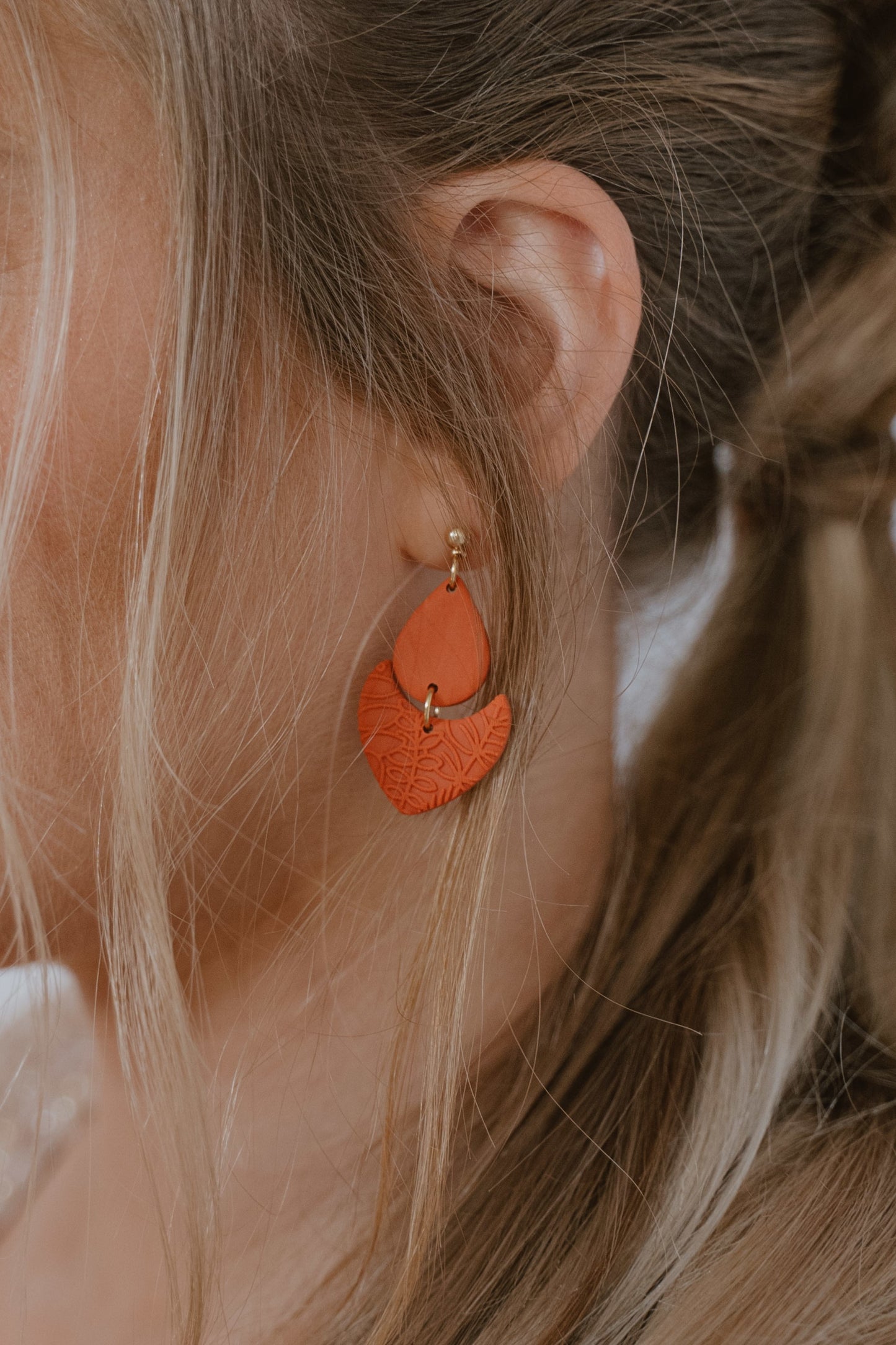 LILY | Boucles d'oreilles en argile polymère