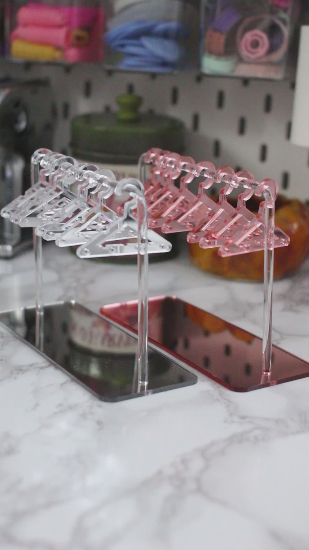 Cintre porte boucles d'oreilles effet miroir