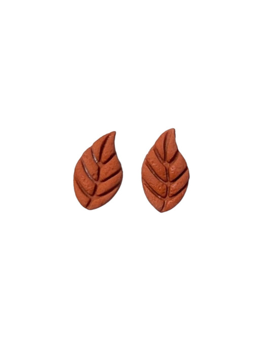 Clous d'oreilles feuillage | En argile polymère